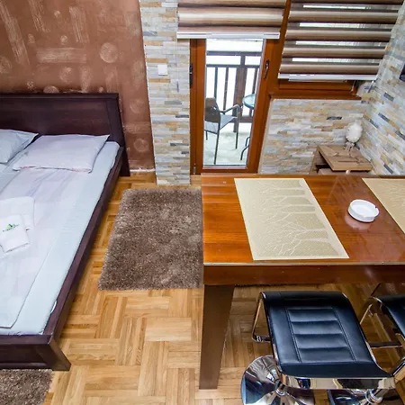 Zlatiborski Konaci Златибор