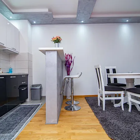 Zlatiborski Konaci Апартаменты Златибор