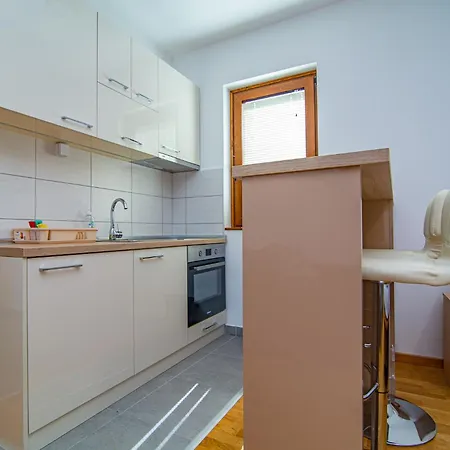 Zlatiborski Konaci * Златибор