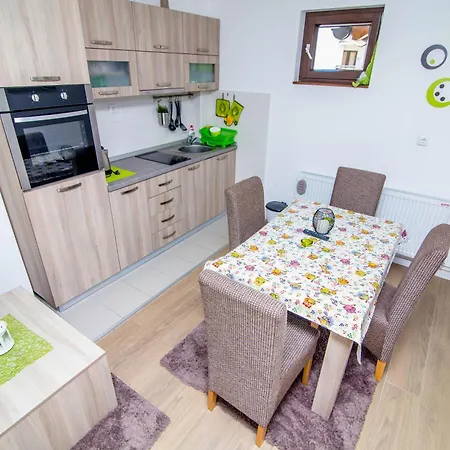 Zlatiborski Konaci Апартаменты Златибор