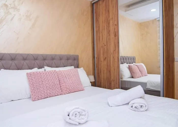 Zlatiborski Konaci * زلاتيبور