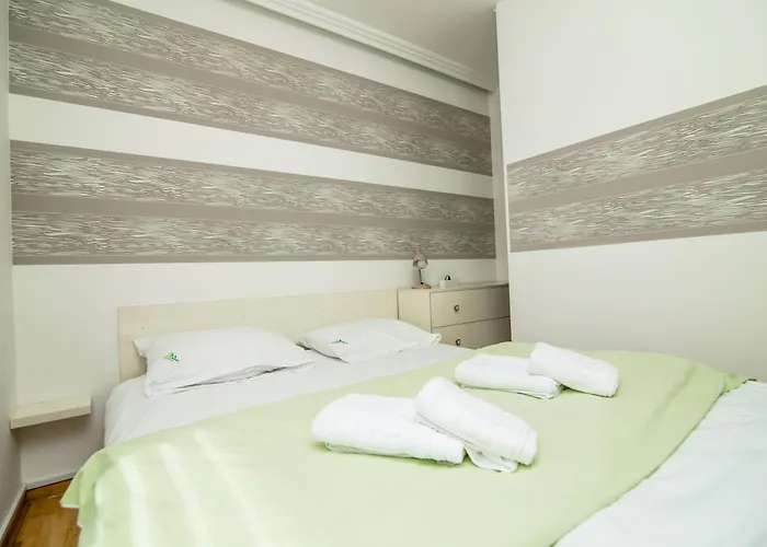 Zlatiborski Konaci * زلاتيبور