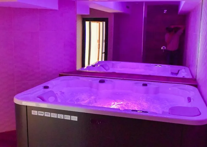 Zlatiborski Konaci زلاتيبور