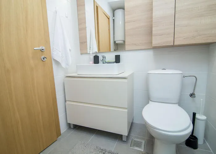 Zlatiborski Konaci زلاتيبور